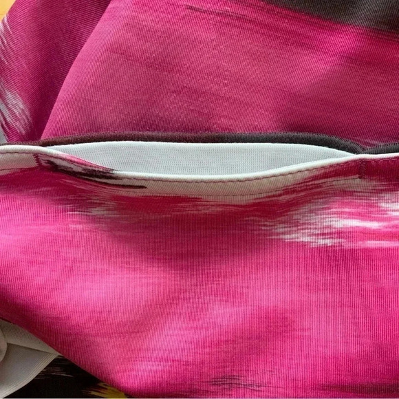 LULULEMON Wunder Under Pant III Full-On Luxtreme Size 4 - Picture 7 of 12